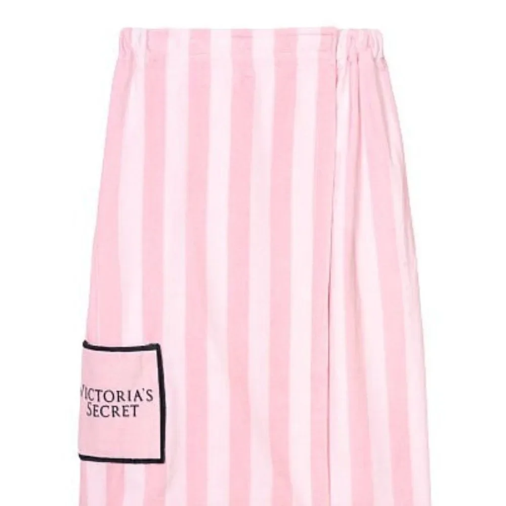 VICTORIA'S SECRET WRAP TOWEL AND HAIR TOWEL SET